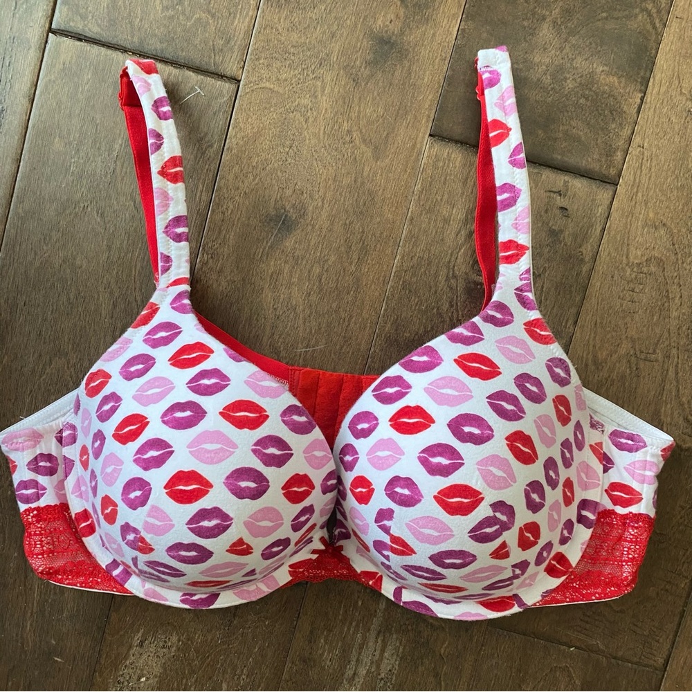 Cacique Lips Print Cleavage Solution Cotton Boost Plunge Bra size 44C
